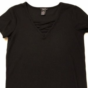 xsmall black tee shirt